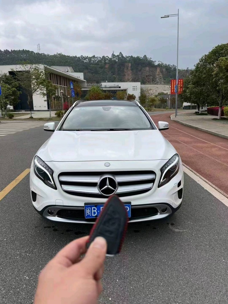 梧州16年奔驰GLA1