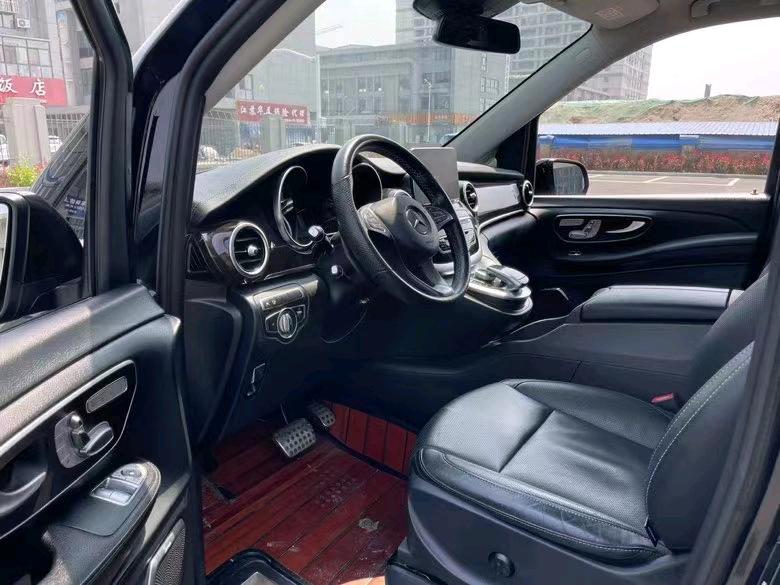 盐城19年奔驰V4