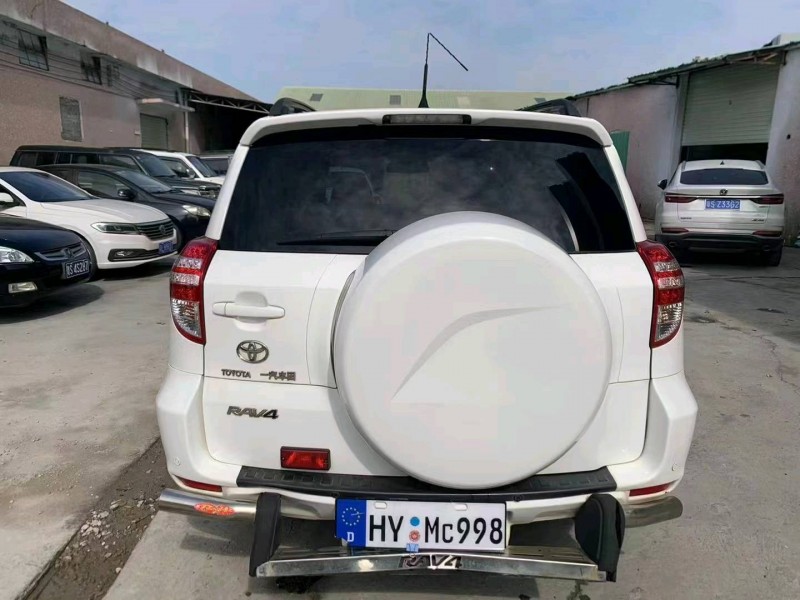 珠海13年丰田RAV47
