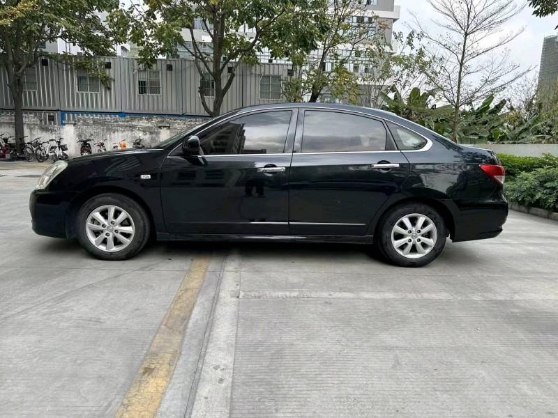 佛山18年日产轩逸4