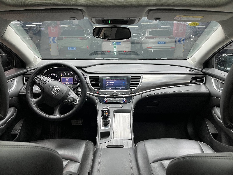 成都20年别克君越4