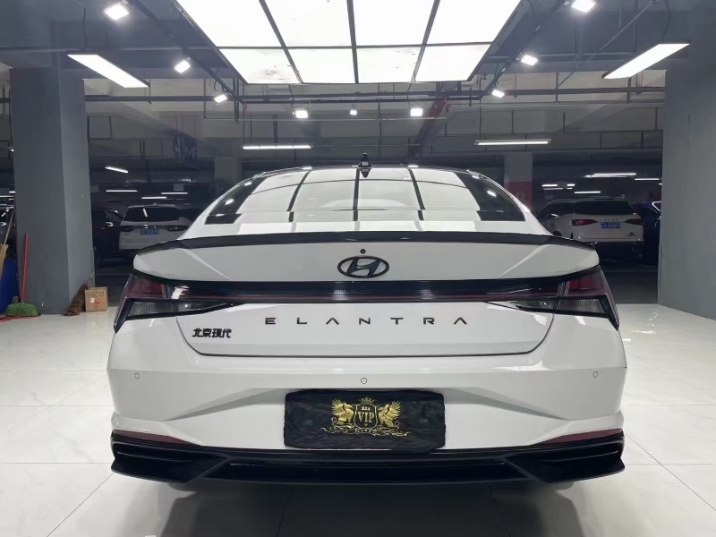 成都22年现代伊兰特9