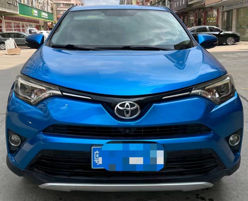 深圳16年丰田RAV41