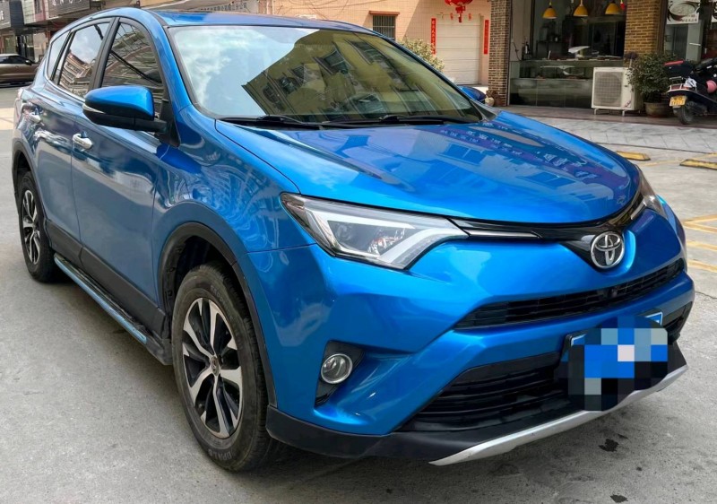 深圳16年丰田RAV43