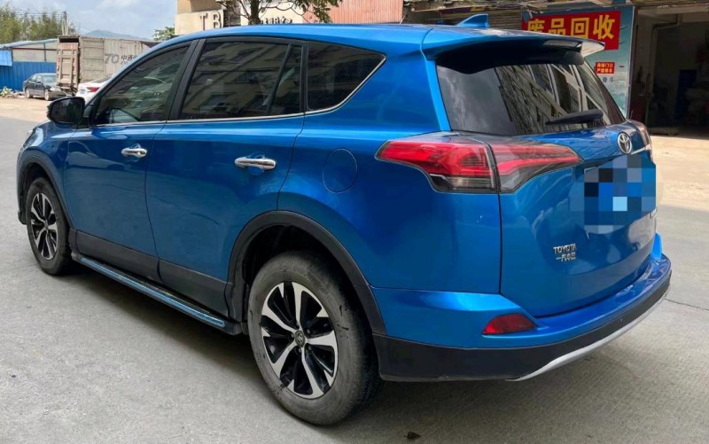 深圳16年丰田RAV44