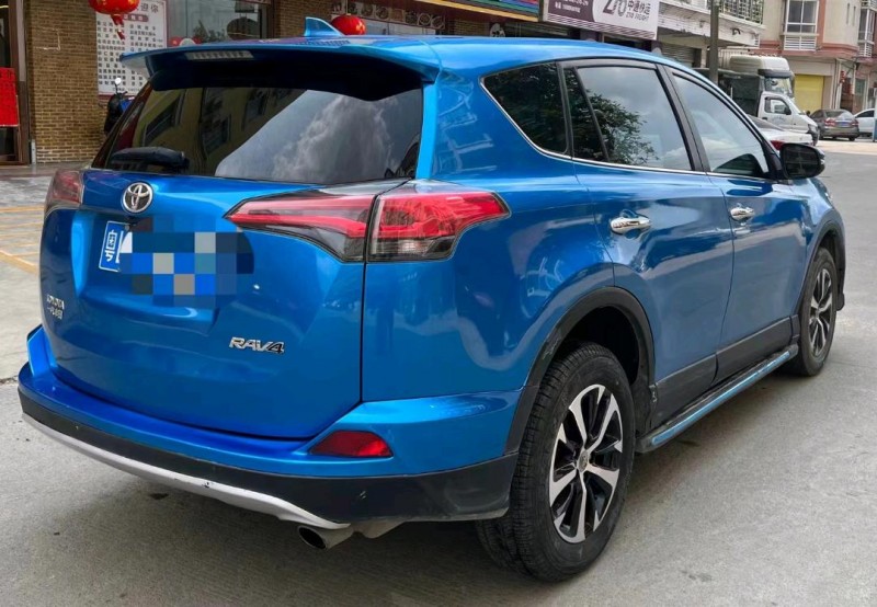 深圳16年丰田RAV49