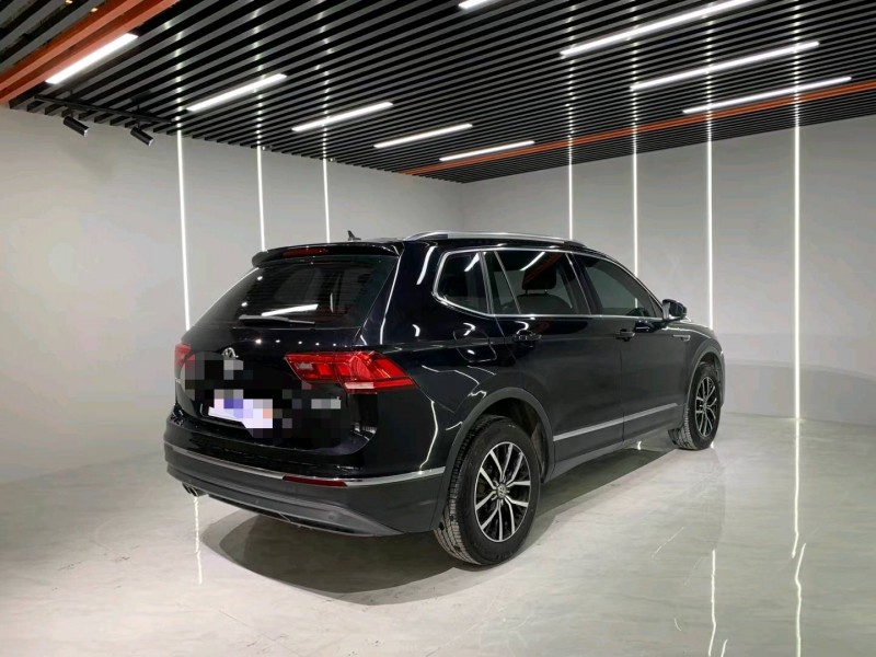 成都18年大众途观8