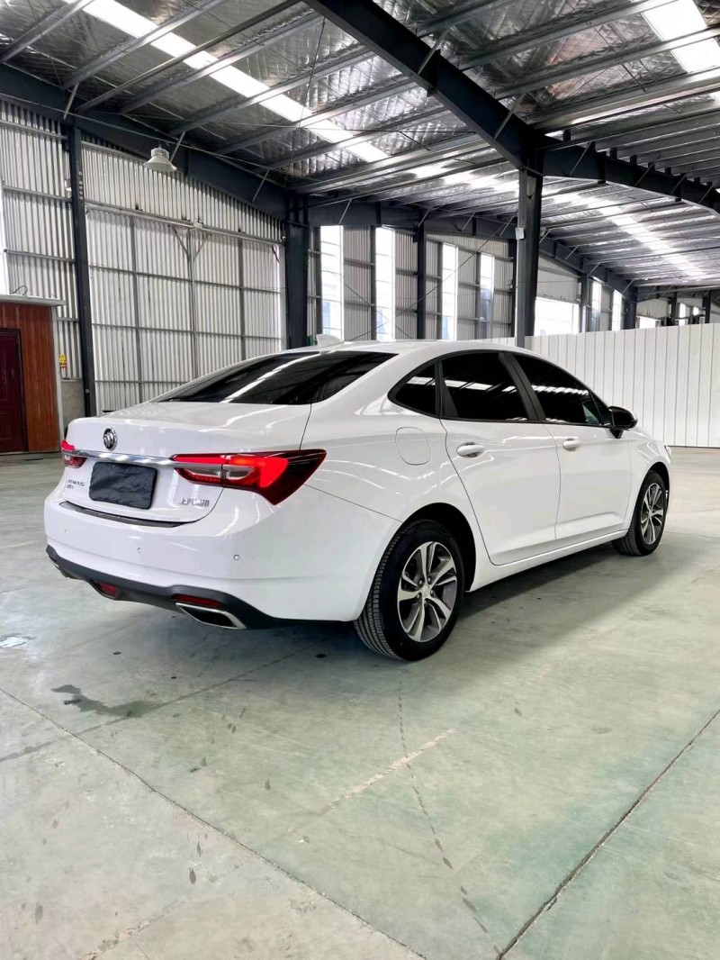 临沂21年别克威朗9