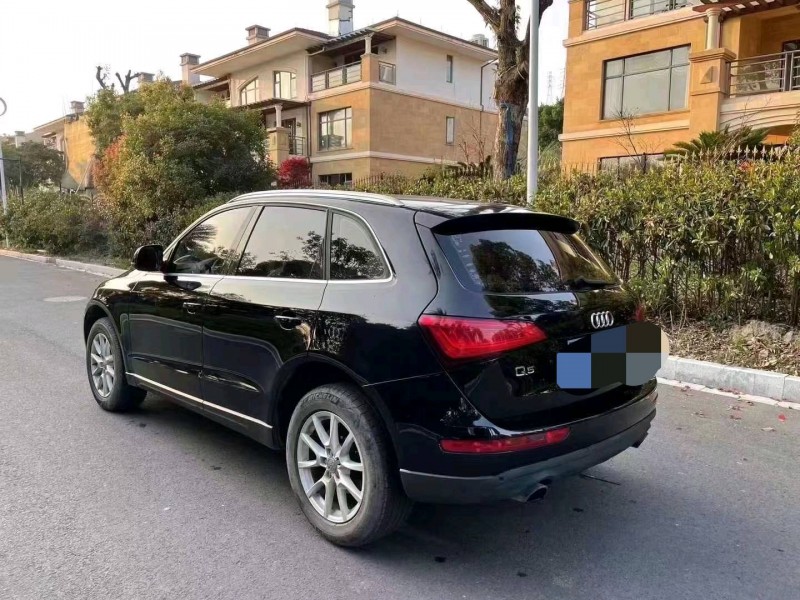 嘉兴14年奥迪Q54