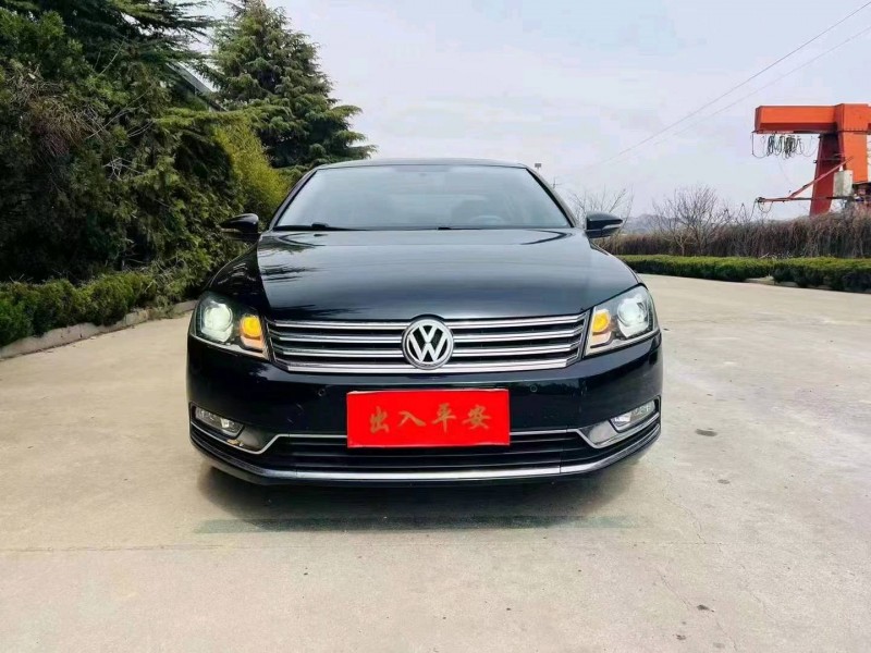 青岛13年大众迈腾1
