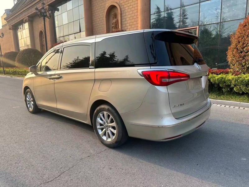 徐州17年别克GL85