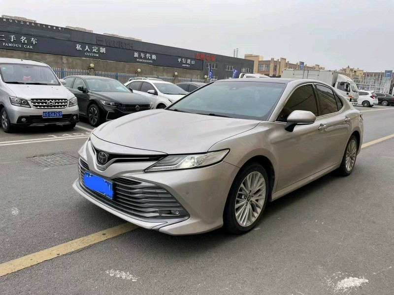 淮南19年丰田凯美瑞3