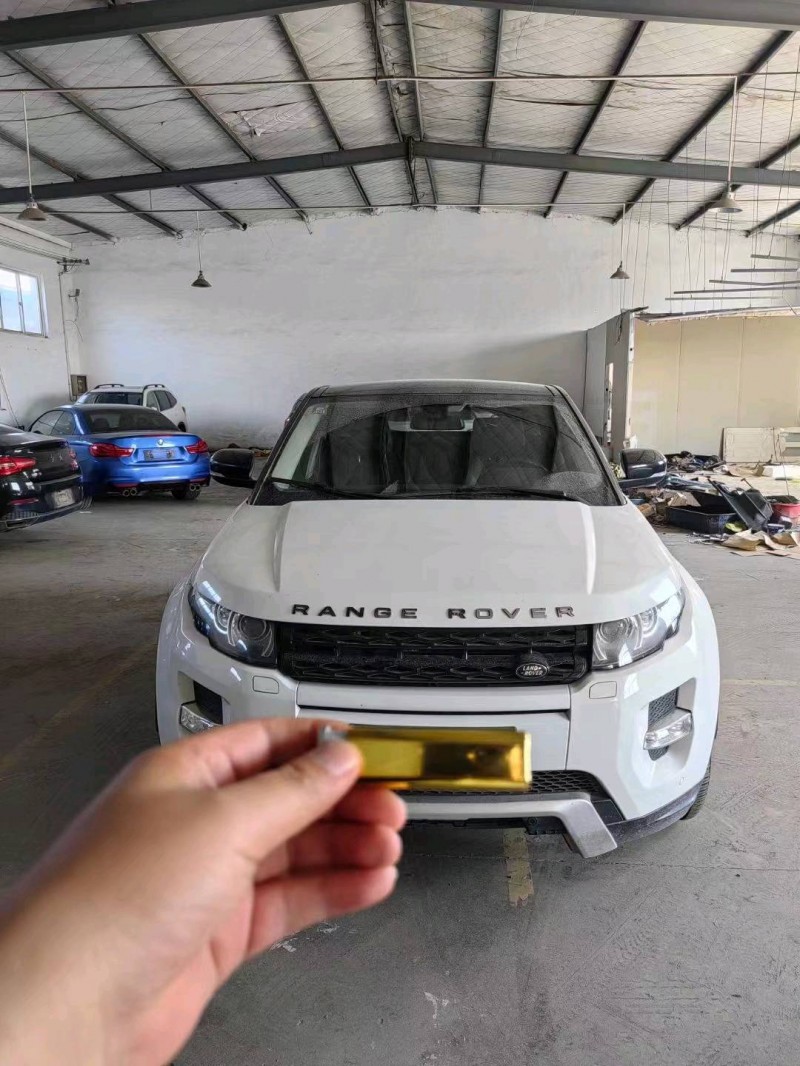 枣庄13年路虎极光1