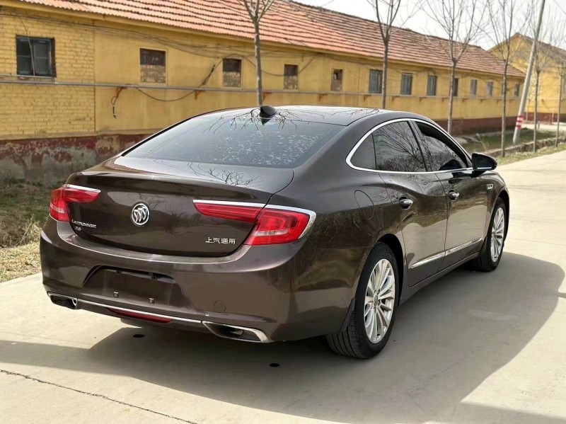 枣庄16年别克君越8