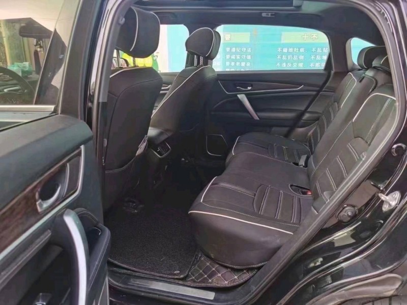 宜昌17年本田URV4