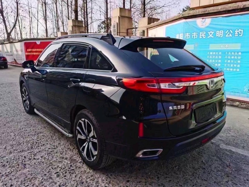 宜昌17年本田URV8