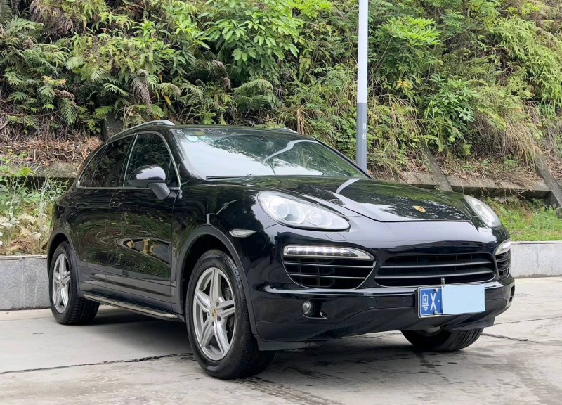 广州13年保时捷卡宴2