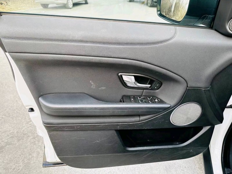 沈阳17年路虎极光3