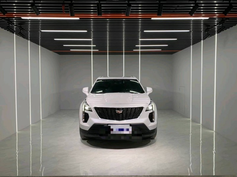 成都21年凯迪拉克XT41