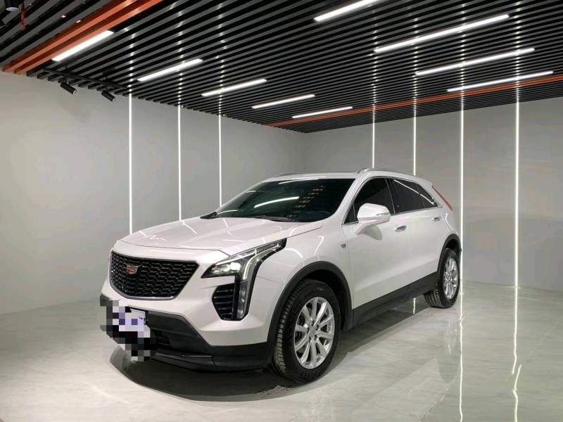 成都21年凯迪拉克XT42