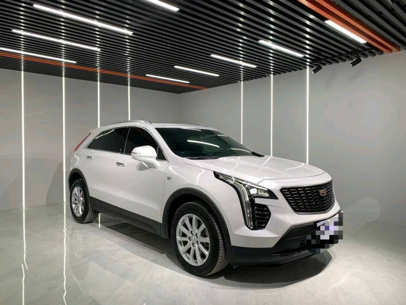 成都21年凯迪拉克XT44