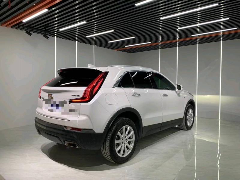 成都21年凯迪拉克XT45