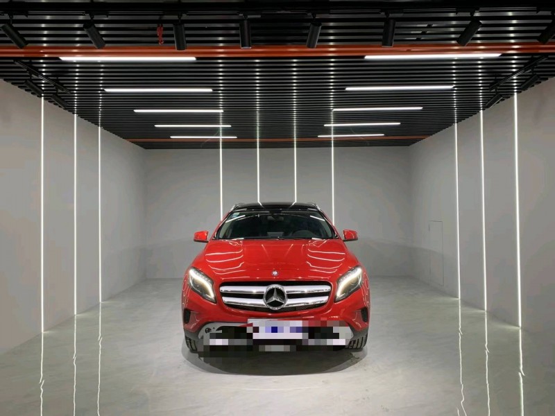 成都16年奔驰GLA1