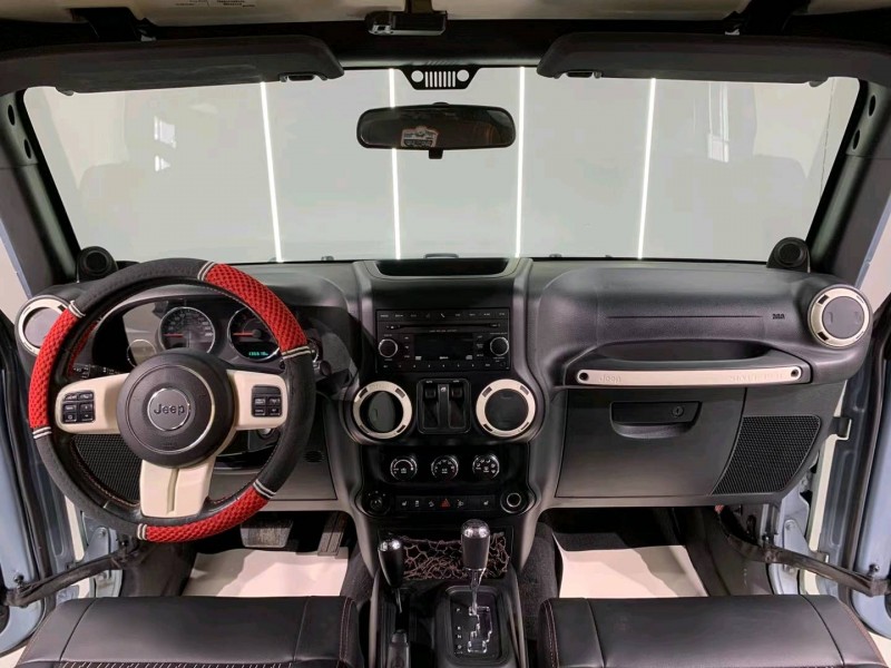 成都13年Jeep牧马人5