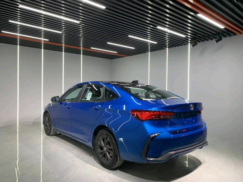 成都23年别克威朗8