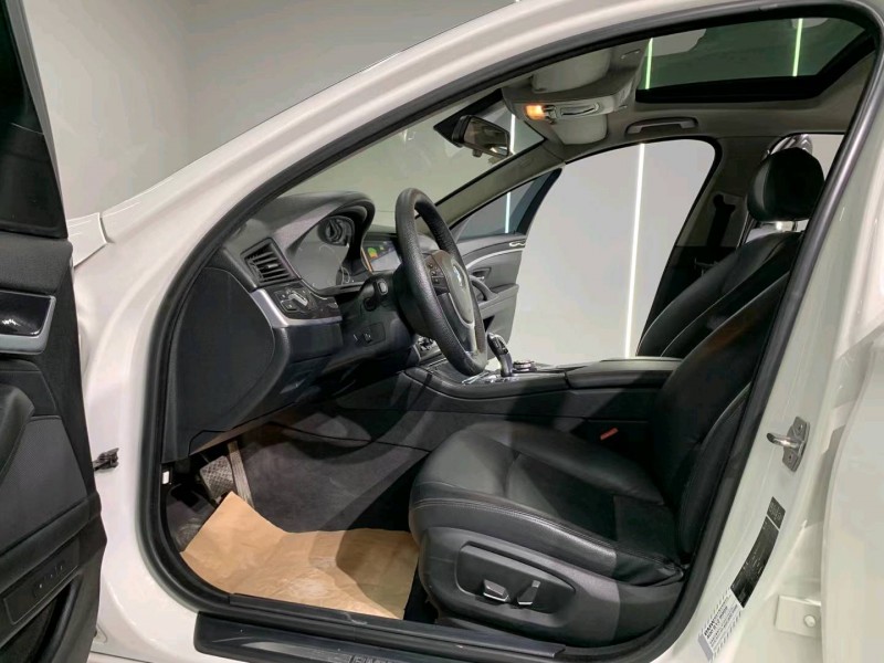 成都14年宝马5系4