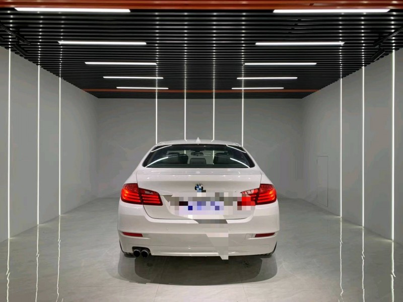 成都14年宝马5系7