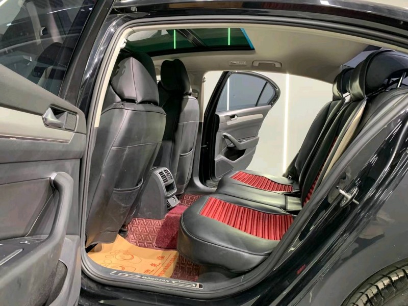 成都18年大众迈腾5