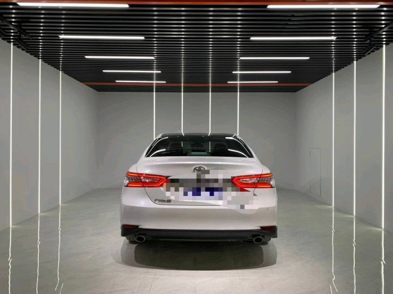 成都20年丰田凯美瑞7