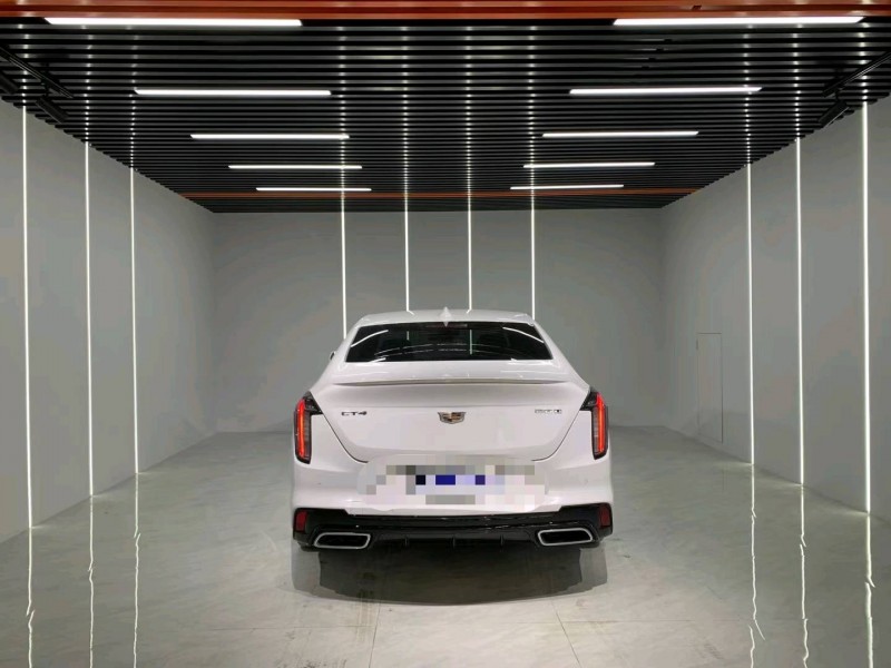 成都21年凯迪拉克CT47