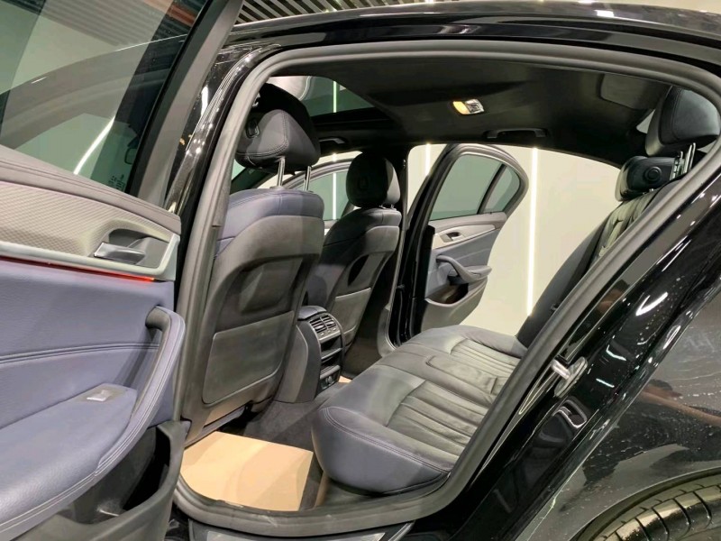 成都20年宝马5系5