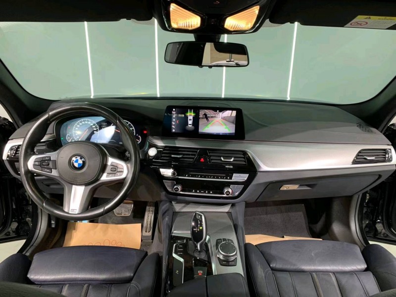 成都20年宝马5系6