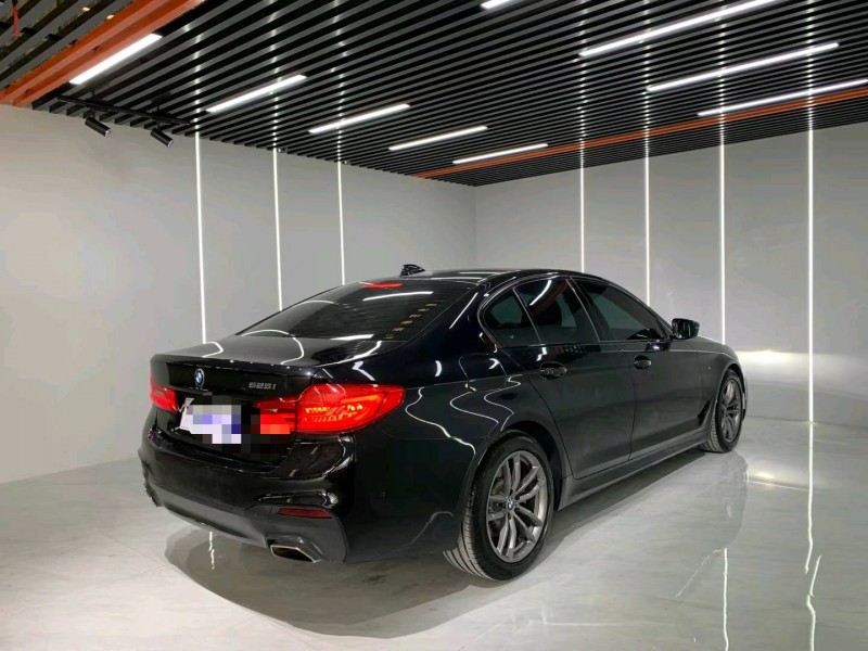 成都20年宝马5系9