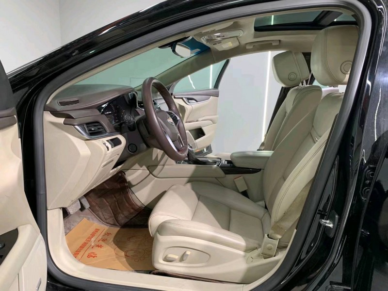 成都14年凯迪拉克XTS4