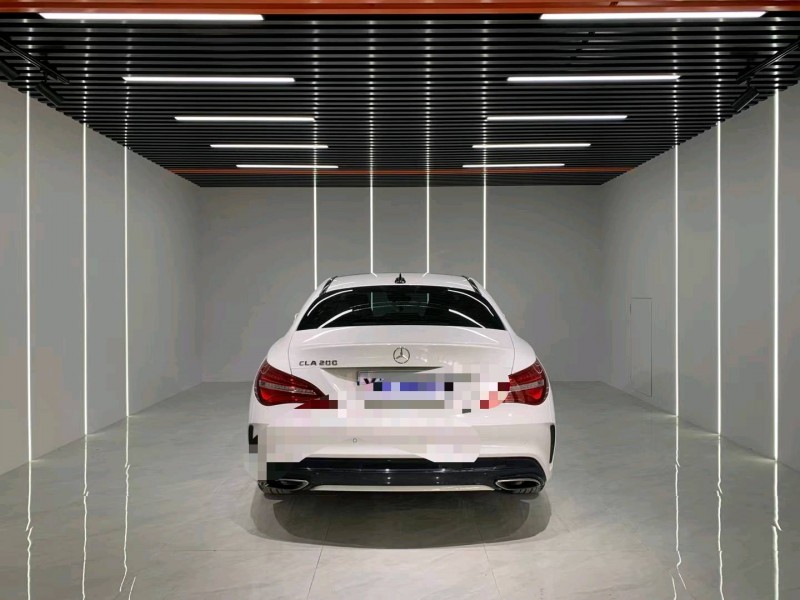 成都18年奔驰CLA7