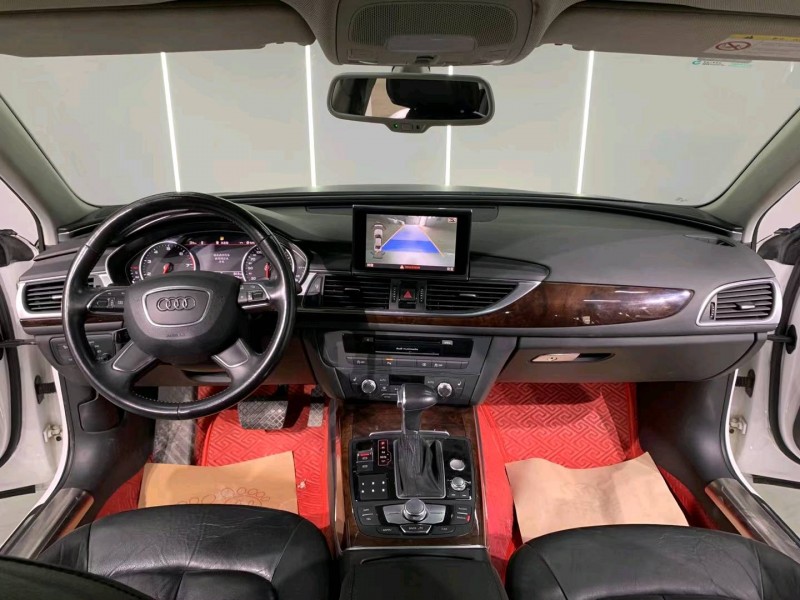 成都16年奥迪A66