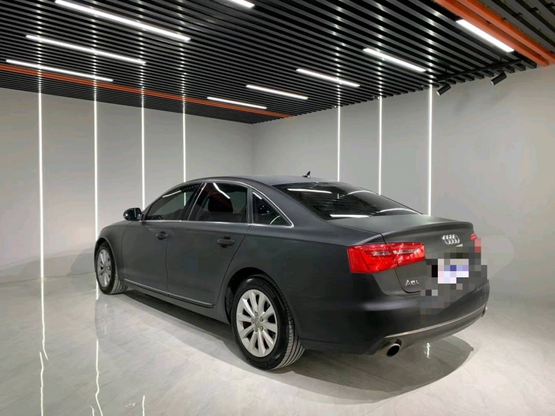 成都16年奥迪A68