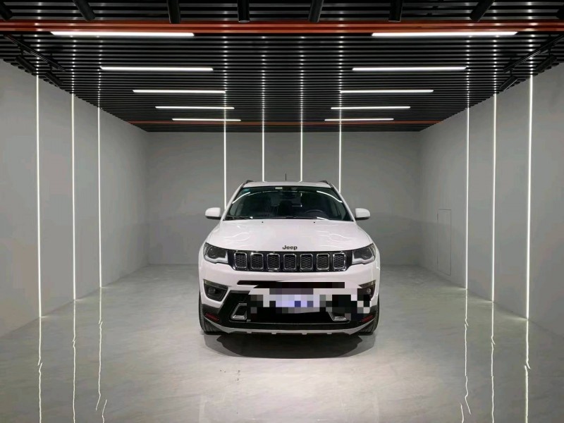 成都17年Jeep指南者2