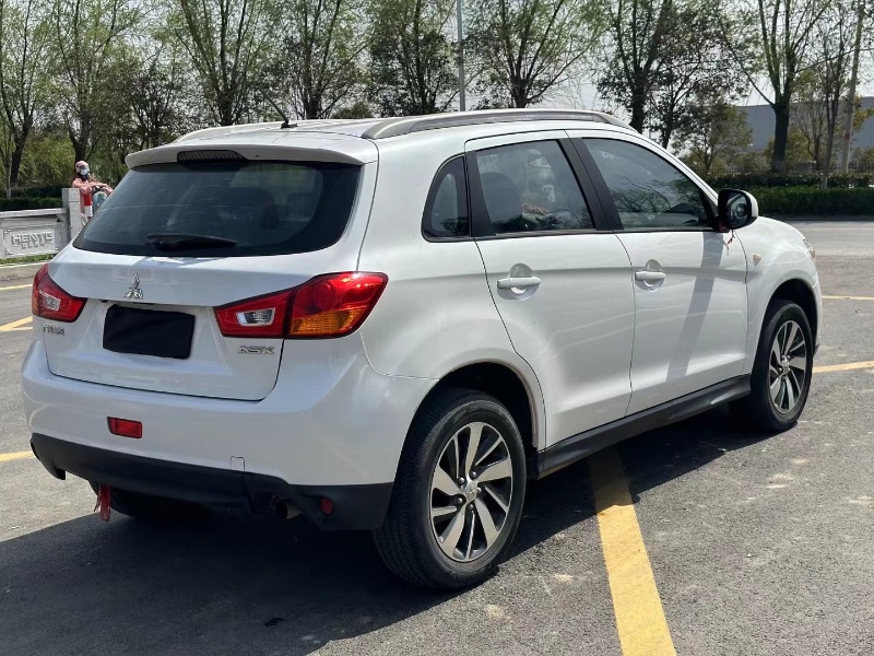 徐州17年三菱劲炫8