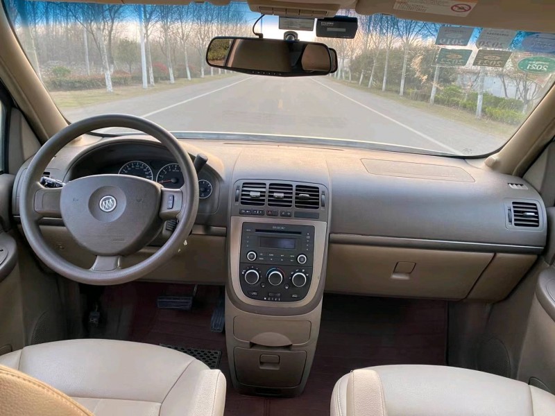 徐州12年别克GL85