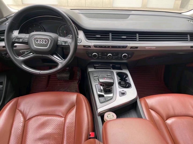 济南18年奥迪Q79