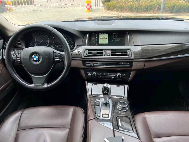 济宁14年宝马5系5