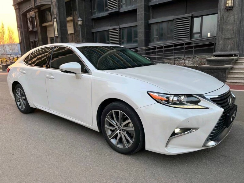 廊坊17年雷克萨斯ES3