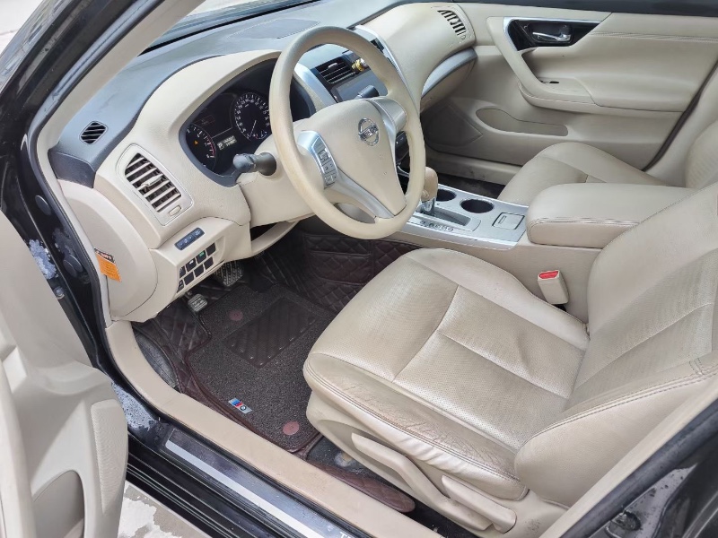 邢台18年日产天籁5