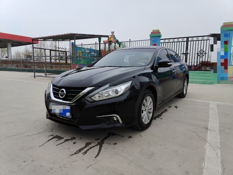 邢台18年日产天籁4