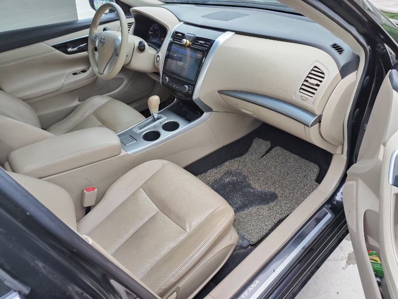 邢台18年日产天籁8